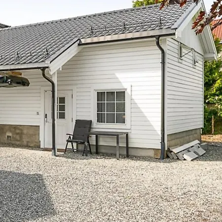 Apartment Lite Hus Til Leie I Sentrum *