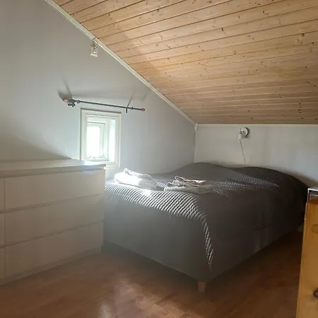 Lite Hus Til Leie I Sentrum *